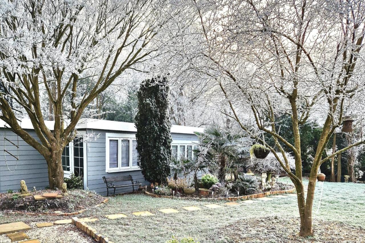 ווייברידג' 1 Bed Cottage-Museum View-Garden-Free Parking מראה חיצוני תמונה